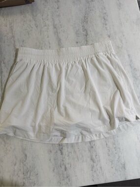 Athleta Neutral White High Rise Weekender Run Everyday Chic Athletic Skort XL